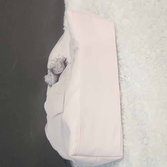 Limited Edition Victoria's Secret Lace Beauty Bag Tease with Lace Applique NWOT - Picture 7 of 9